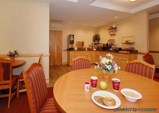 Fairfield Inn And Suites White River Junction Restaurant photo
